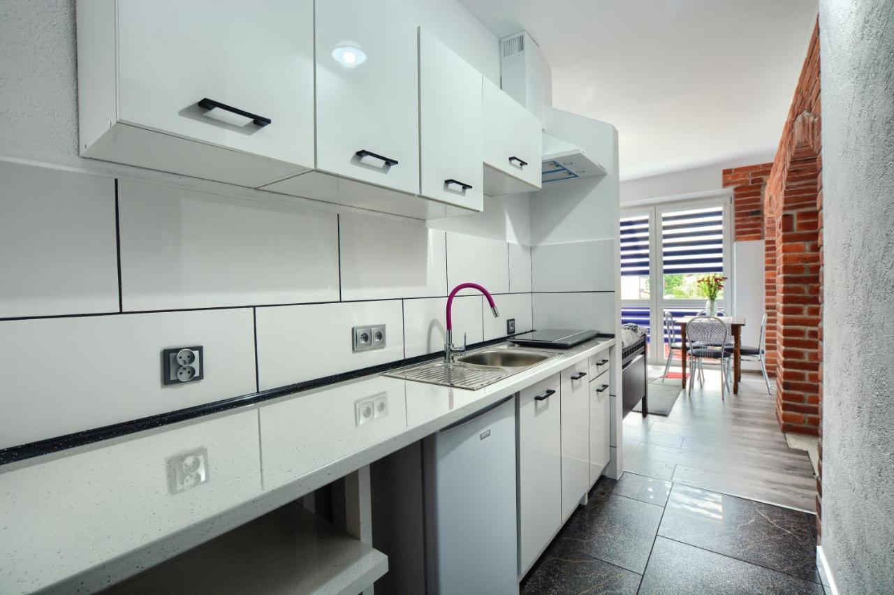 Ceglany Apartament Ustrzyki Dolne Buitenkant foto