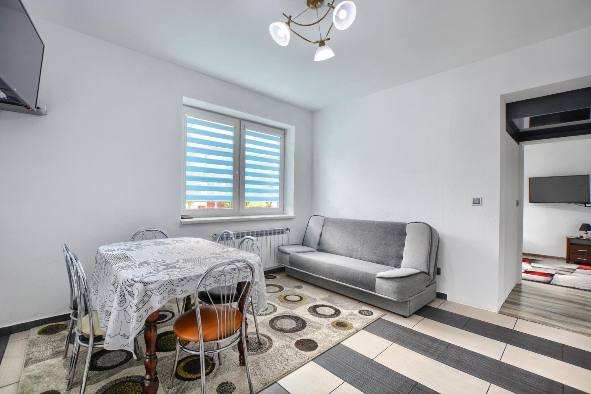 Ceglany Apartament Ustrzyki Dolne Buitenkant foto
